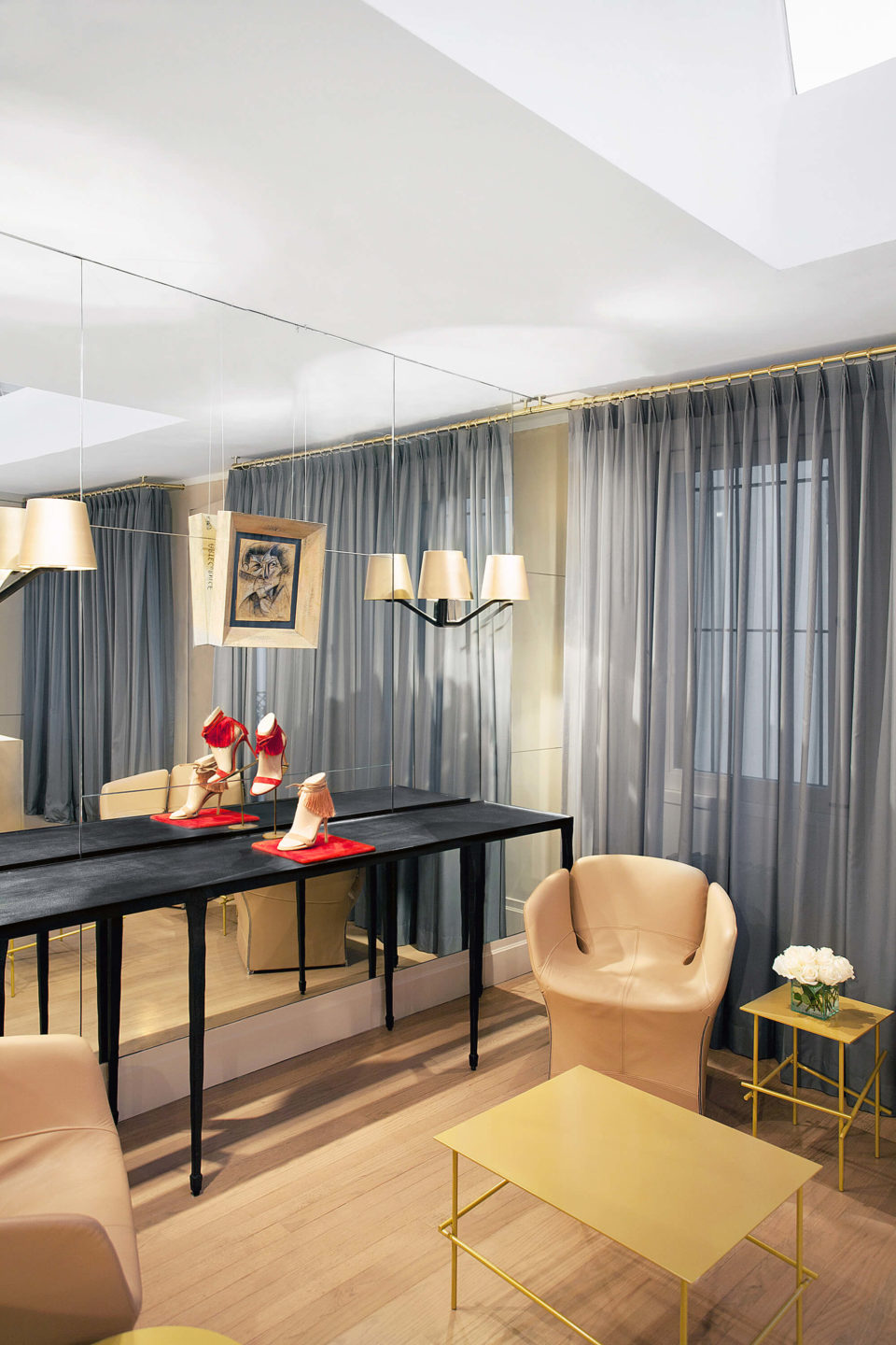 Nicole-Fuller-Florence-gianvito-rossi-atelier-new-york-interior-designer-13