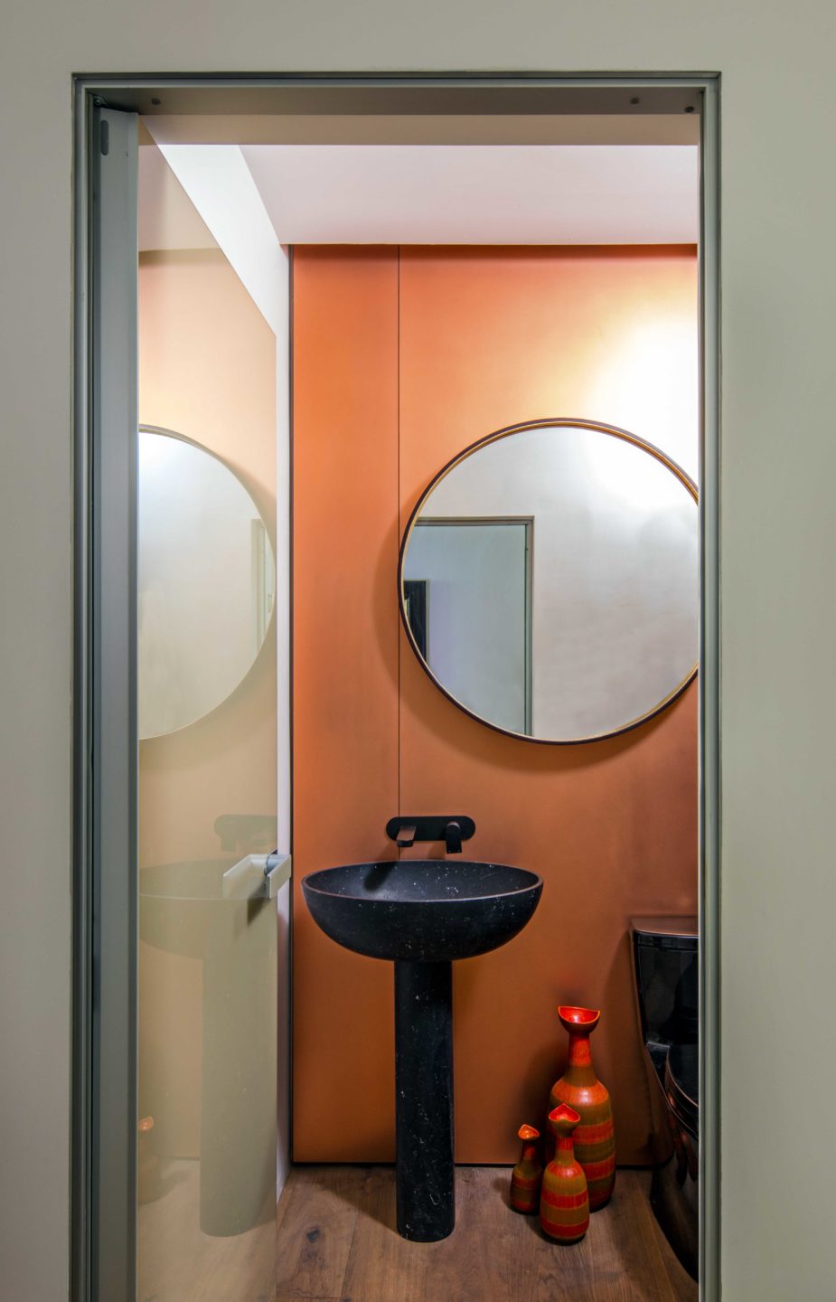 Nicole-Fuller-Interior-Designer-soho-residence-bathroom-1