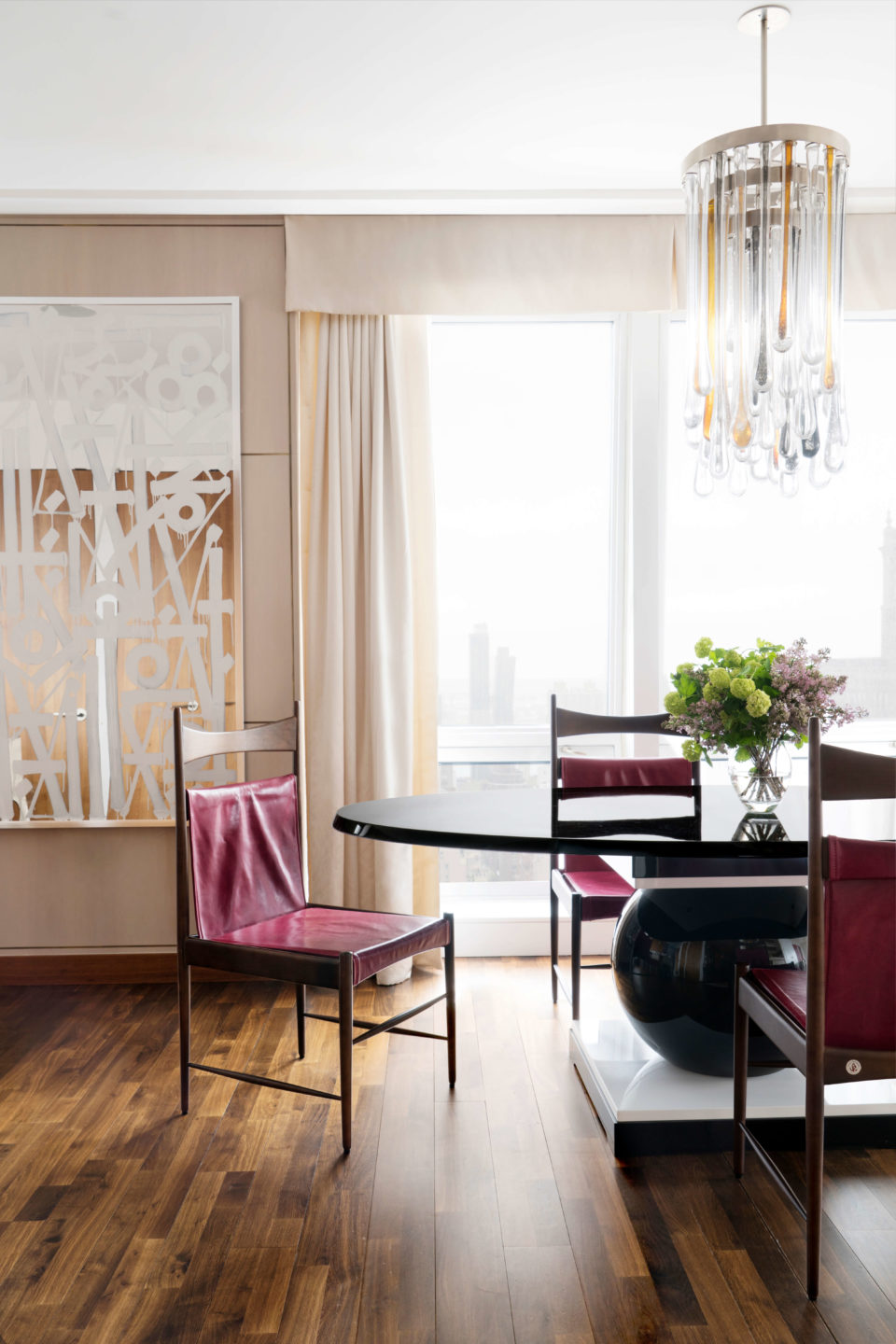 purple-chairs-dining-room-5th-ave